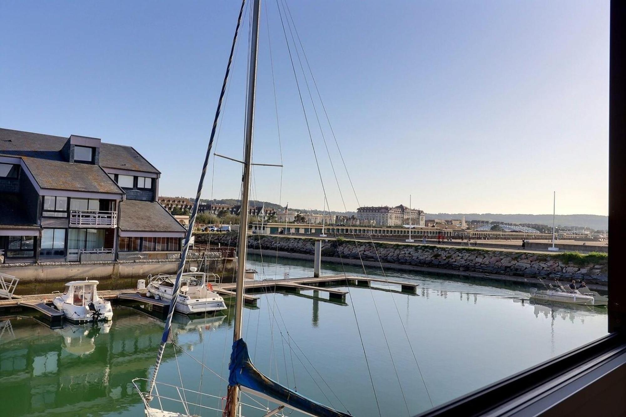 Sublime Facing The Port & Planches Deauville